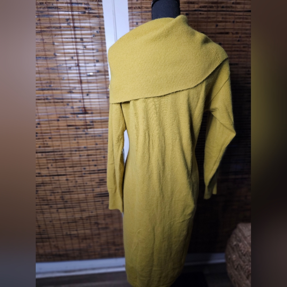 Outlander Green Sweater Dress - Picture 4 of 10